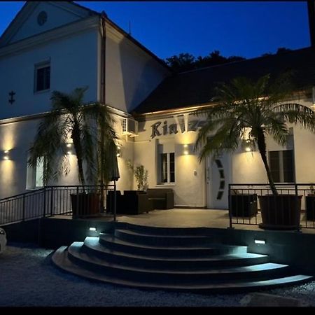Kinizsi Udvar Apartmanhaz Balatonboglár 외부 사진