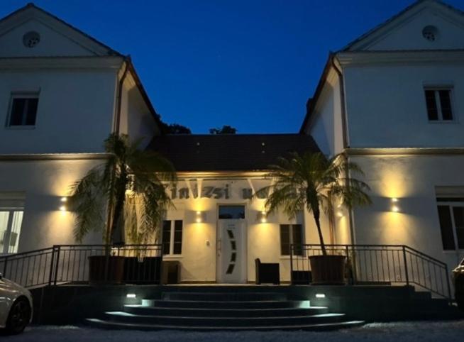 Kinizsi Udvar Apartmanhaz Balatonboglár 외부 사진