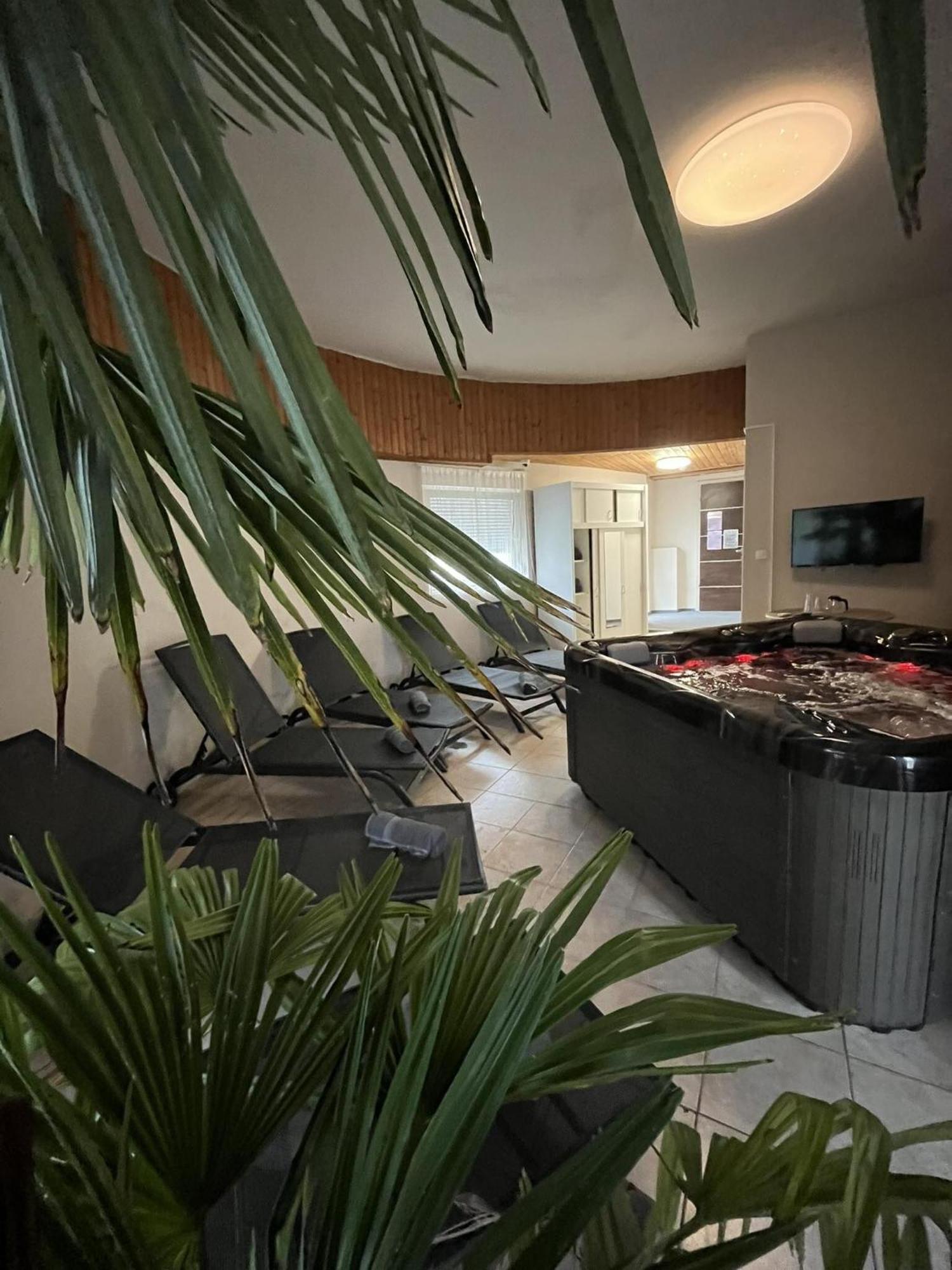 Kinizsi Udvar Apartmanhaz Balatonboglár 외부 사진